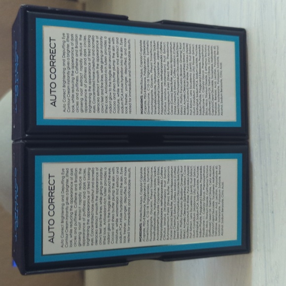 Sunday Riley Auto Correct - Picture 3 of 4